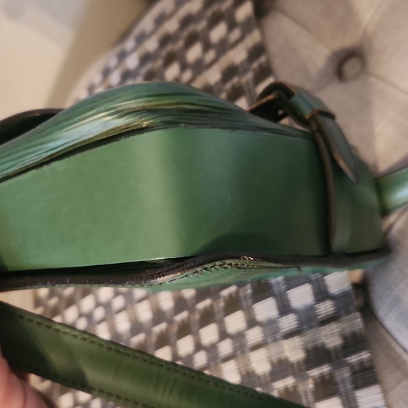 Louis Vuitton Cartouchiere Bag in Green Epi Leather - Picture 10 of 16